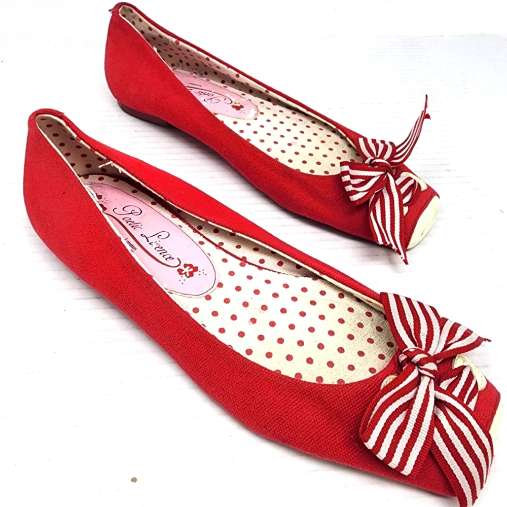 Vintage Poetic‎ License Red Csnvas Ballet Flats Polka Dot Lining Size 5